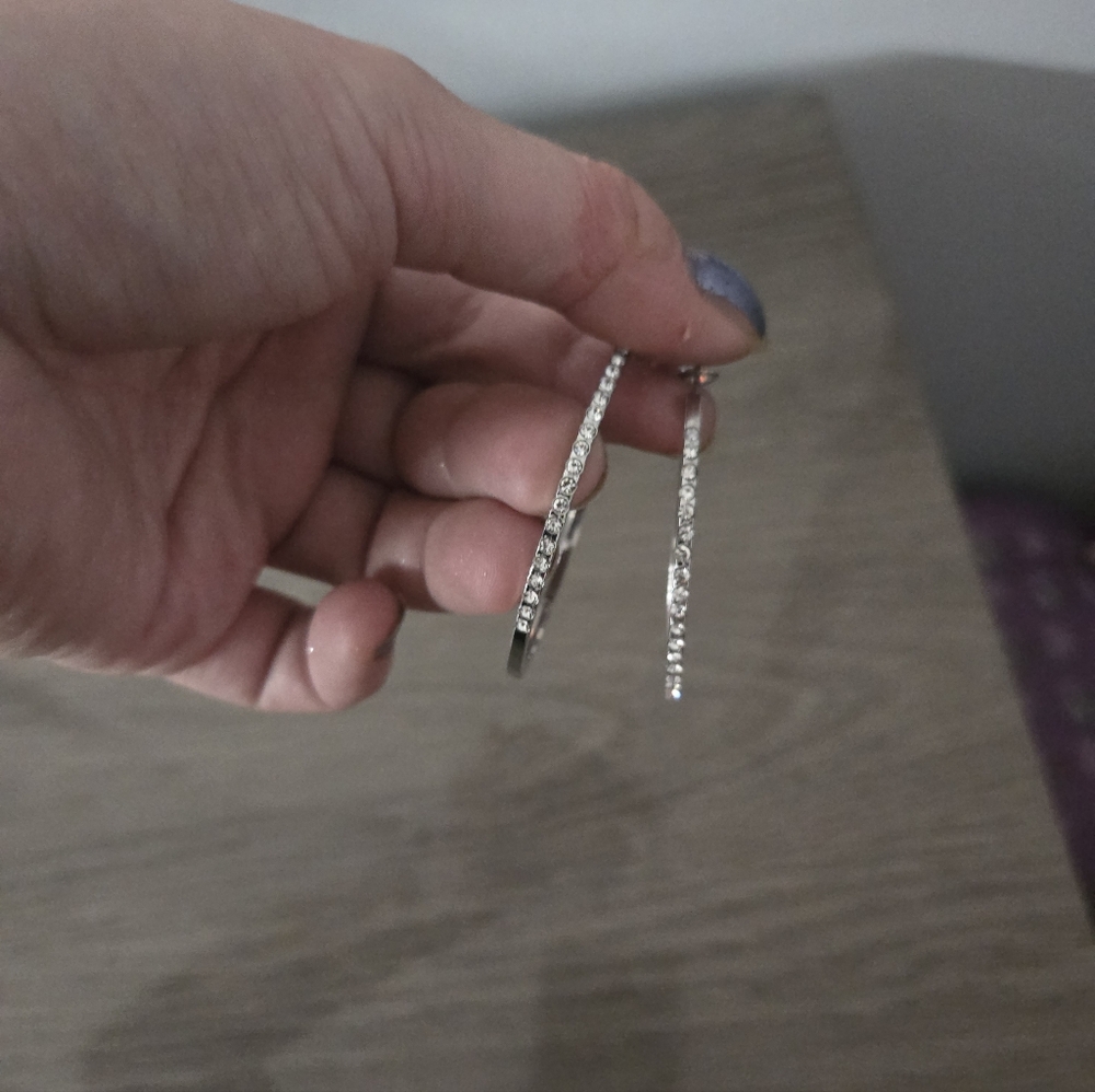 Rhinestone Earring, Bracelet And Rinh Bundle - Picture 7 of 16